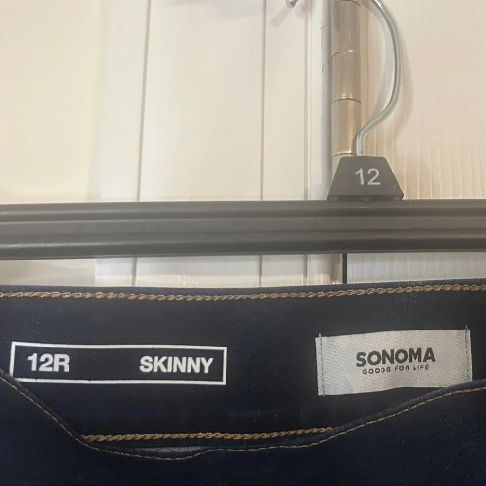 Sonoma Women's Dark Blue Pull On Skinny Jeans - Size 12 regular. - Picture 2 of 4